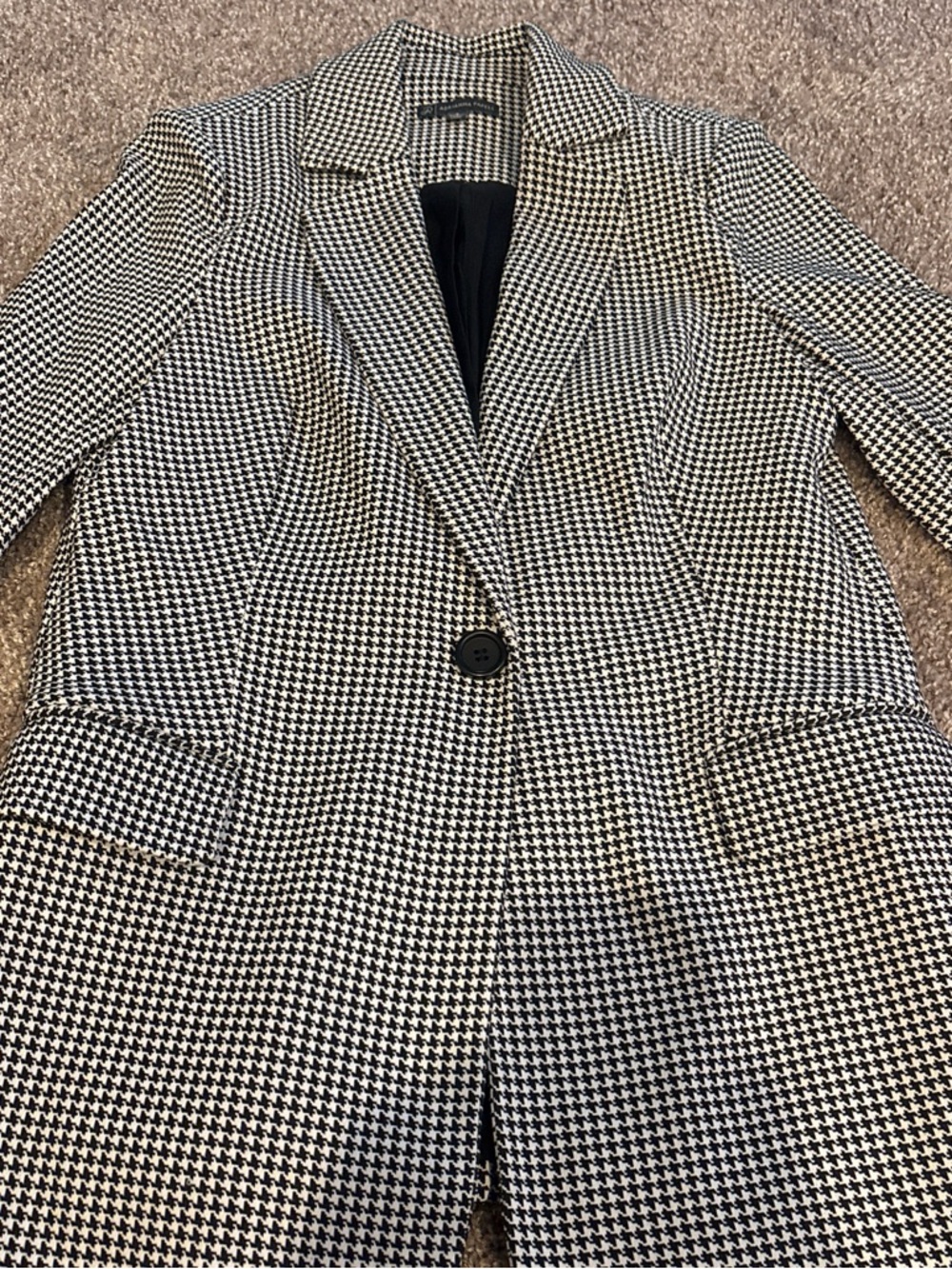 Adrianna Papell Black & White Houndstooth Blazer